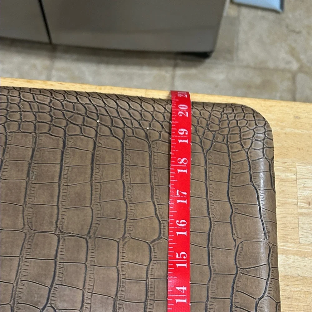 Elegant Brown Crocodile Pattern Foam Mat